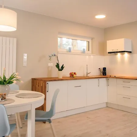 Nadmorski-dom Summer-house Дом отдыха Поберово