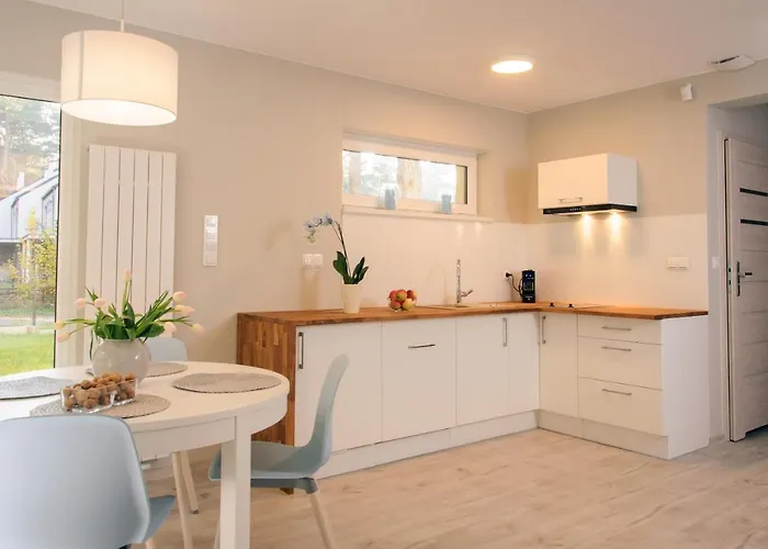 Nadmorski-dom Summer-house בית נופש פוביירובו